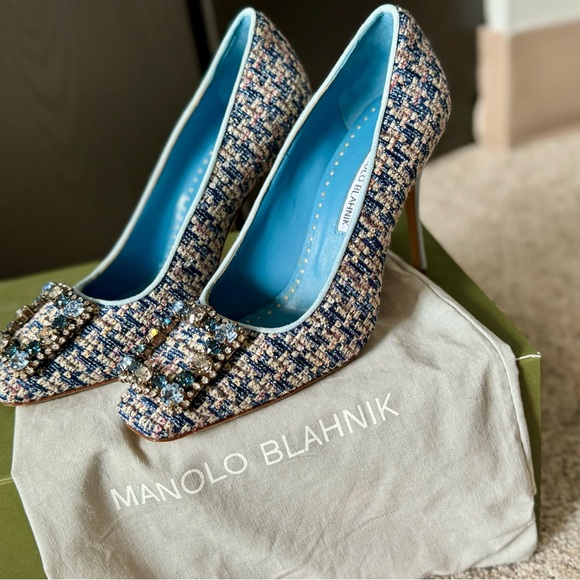 Tweed Manolo Blahnik heels - Picture 6 of 6